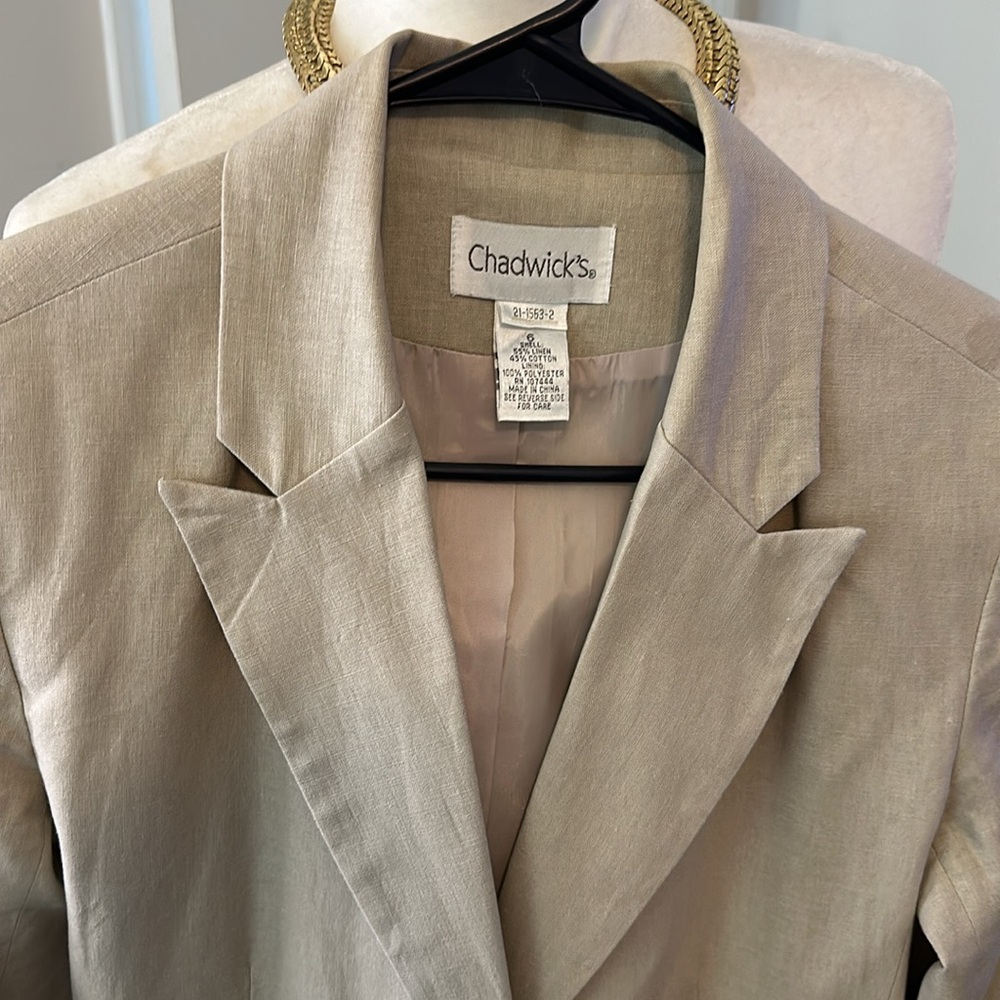 Chadwick’s nude blazer size 6. In great condition. - Picture 6 of 12